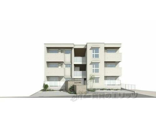 大阪府枚方市長尾元町５丁目  3階建