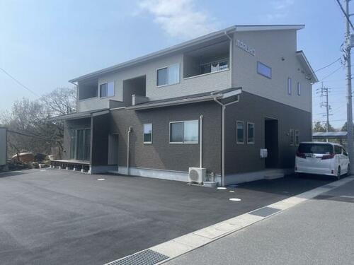 広島県東広島市西条町田口 2階建 