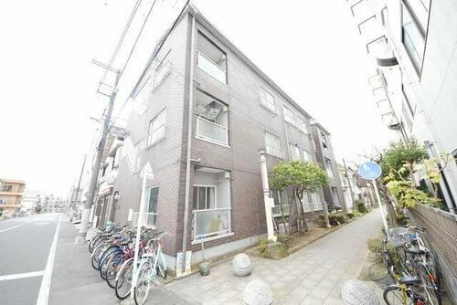 グリーンパレス 3階建