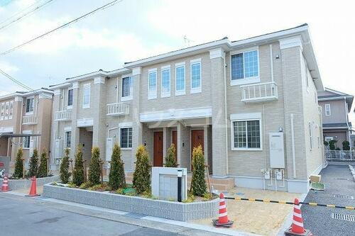 愛知県春日井市出川町４丁目 2階建 築9年10ヶ月