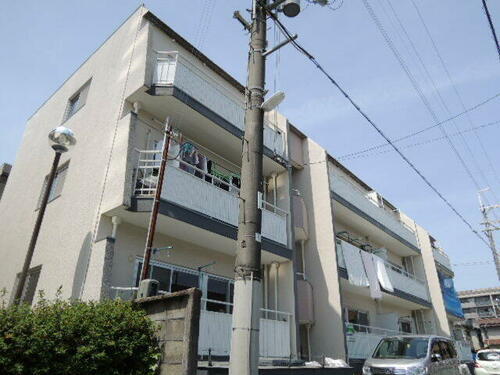 コーポシオン 3階建