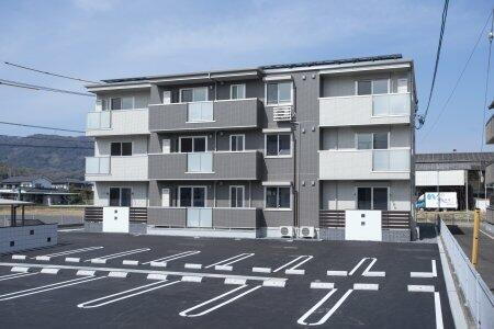 広島県府中市中須町 賃貸アパート