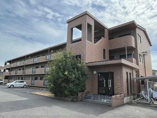 滋賀県彦根市高宮町 3階建 築22年8ヶ月