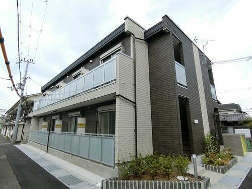 リブリ・Ｃａｓａ　ｄｅ　ｅｓｔａｃｉ？ｎ 2階建