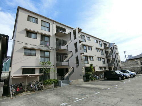 コーポ上町Ｂ棟 4階建