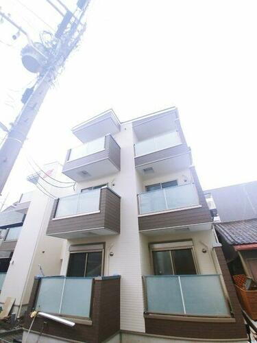 大阪府吹田市内本町３丁目 築3年1ヶ月 3階建