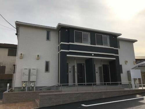 三重県四日市市笹川９丁目 2階建
