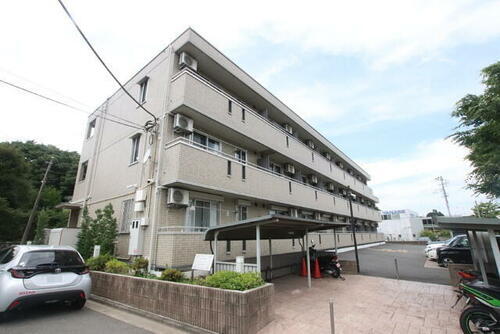 神奈川県横浜市保土ケ谷区岡沢町 築18年1ヶ月 3階建