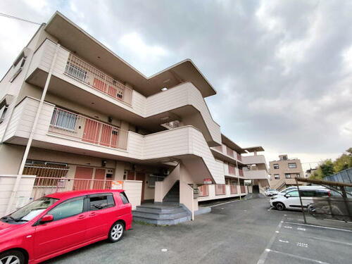西田マンション 3階建