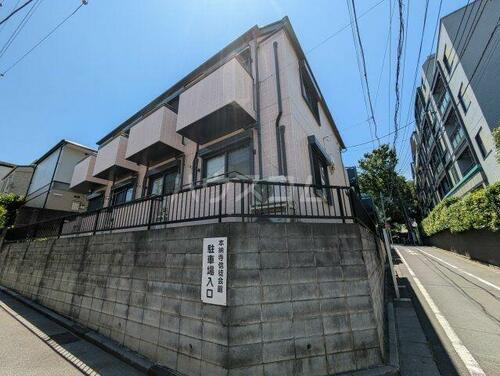 東京都豊島区雑司が谷３丁目 2階建
