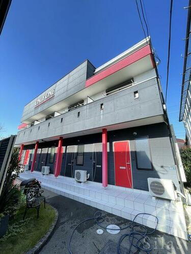 兵庫県宝塚市山本中２丁目 築8年5ヶ月 2階建