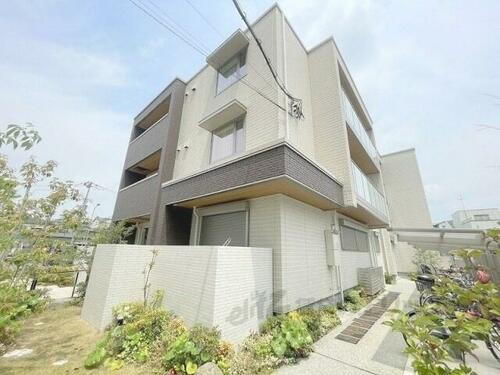 大阪府東大阪市西堤本通東１丁目 築2年12ヶ月 3階建