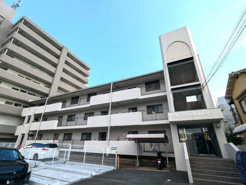 第１クリスタルハイツ 3階建