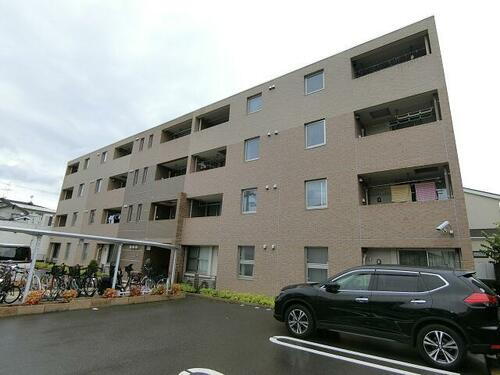 フィオーレＦＩＴ 4階建