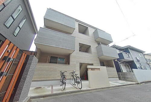 Ｂｌｏｓｓｏｍ 3階建