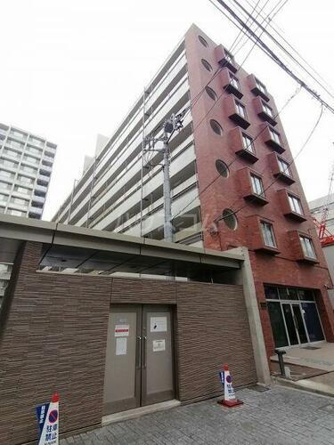 埼玉県さいたま市浦和区常盤１丁目 7階建