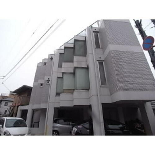 ハウゼ森 3階建