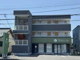 静岡県焼津市柳新屋 3階建