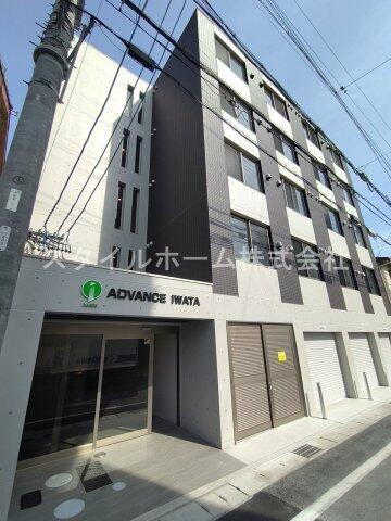 ＡＤＶＡＮＣＥ　ＩＷＡＴＡ 5階建