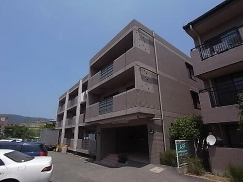 兵庫県西宮市上ケ原六番町 3階建 築25年9ヶ月