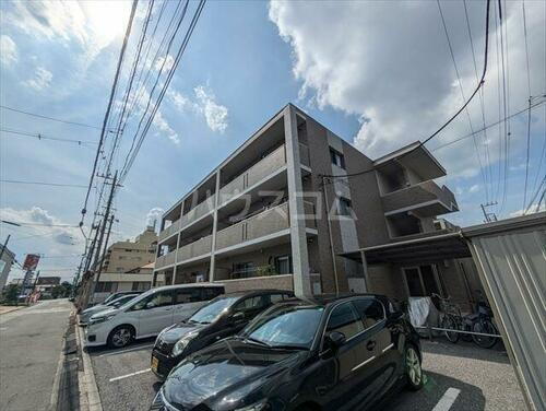栃木県宇都宮市東宝木町 3階建