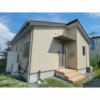 熊本県熊本市東区南町 平屋建て 築6年3ヶ月