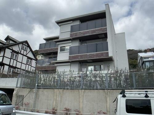 シャーメゾンＭＡＹＡ岡本