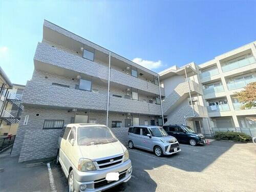 リヴェール 3階建