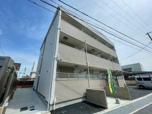 大阪府松原市南新町３丁目 3階建 