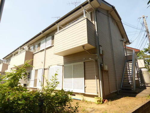 宍倉コーポ３号館 2階建