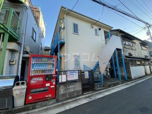 東京都板橋区赤塚新町１丁目 2階建
