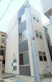 東京都渋谷区代々木２丁目 3階建