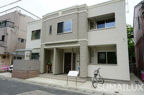 熊本県熊本市中央区新屋敷１丁目 2階建 築5年7ヶ月