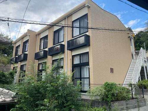 レオパレス大内越 2階建