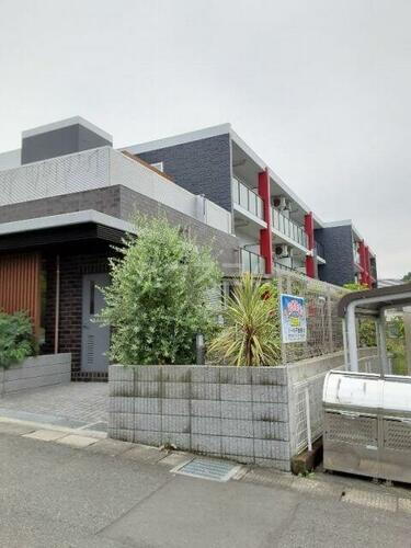 神奈川県川崎市麻生区岡上３丁目 4階建