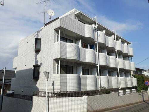 神奈川県横浜市金沢区富岡東１丁目 4階建 築34年7ヶ月