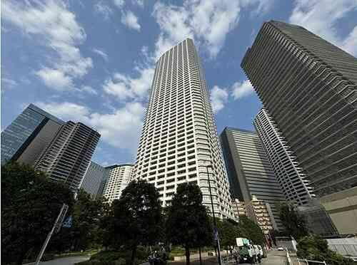 ザ・パークハウス西新宿タワー６０ 地上60階地下2階建