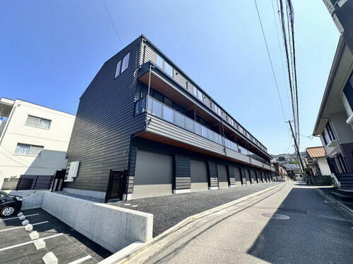 広島県安芸郡府中町宮の町４丁目 タウンハウス