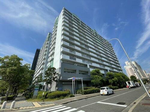 兵庫県神戸市東灘区向洋町中７丁目 14階建 築27年7ヶ月