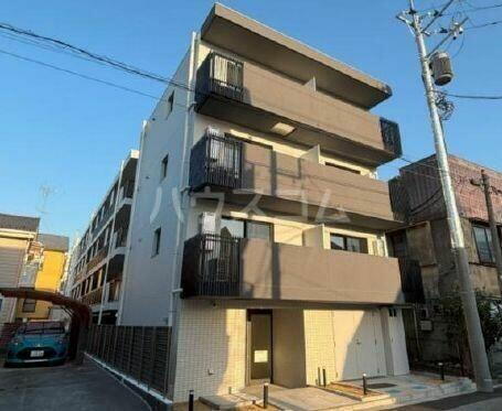 ＧＥＮＯＶＩＡ蕨 4階建