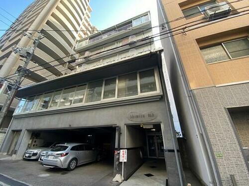 清水ビル 7階建