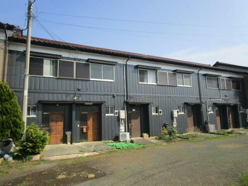 神奈川県厚木市妻田西３丁目 2階建
