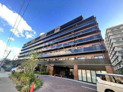 ロイジェント志村坂上 7階建
