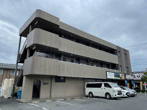 ＥＬＲＶＥＲ（エルヴェ） 3階建
