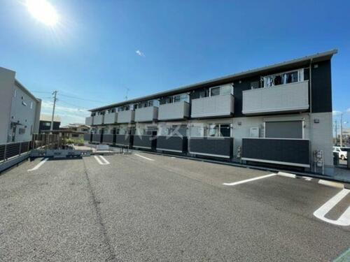 愛知県小牧市大字岩崎 2階建 築6年7ヶ月