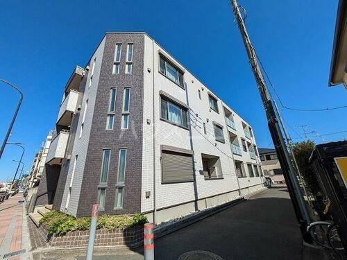 東京都大田区北千束２丁目 3階建