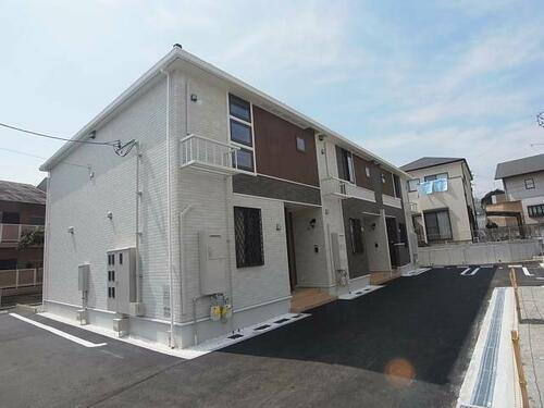 奈良県奈良市三碓６丁目 築9年10ヶ月 2階建