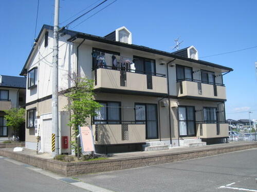 セジュール吉倉Ｃ 2階建