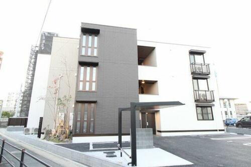 福岡県福岡市博多区半道橋１丁目 賃貸アパート