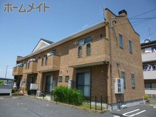 岐阜県各務原市那加前洞新町５丁目 タウンハウス